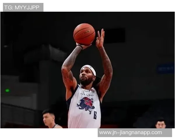 今夏合同到期鲍威尔近期状态火热场均273分投篮命中率超52