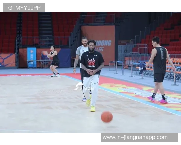 今夏合同到期鲍威尔近期状态火热场均273分投篮命中率超52