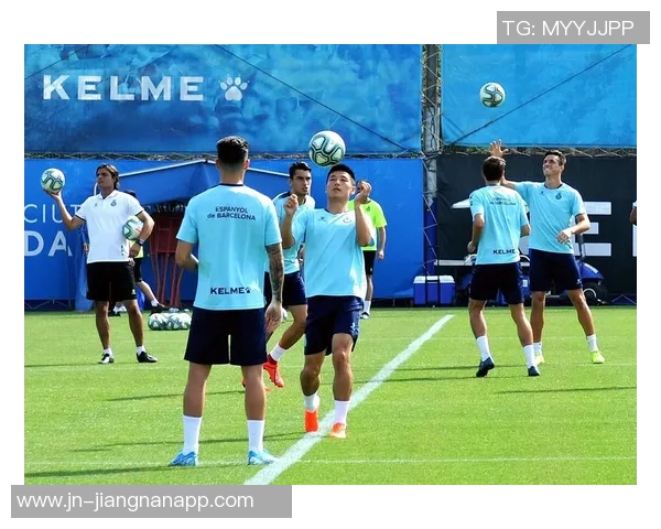 阿劳霍连续五次随队训练状态回暖但仍缺席对西班牙人的比赛