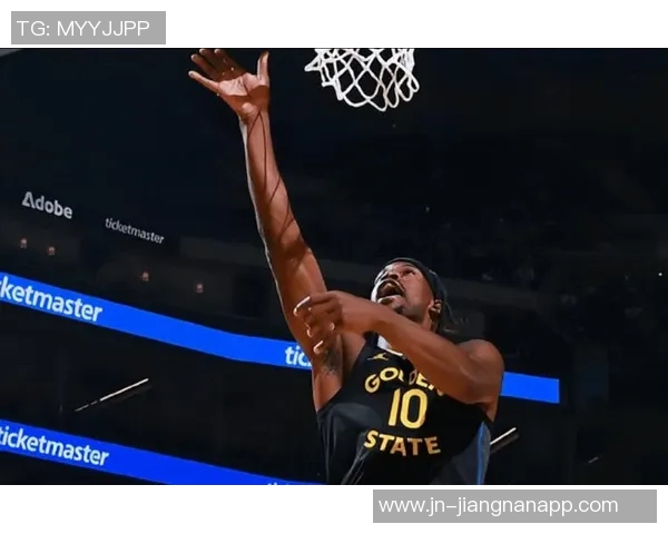 巴特勒下半场未首发小佩顿替代出战引发热议